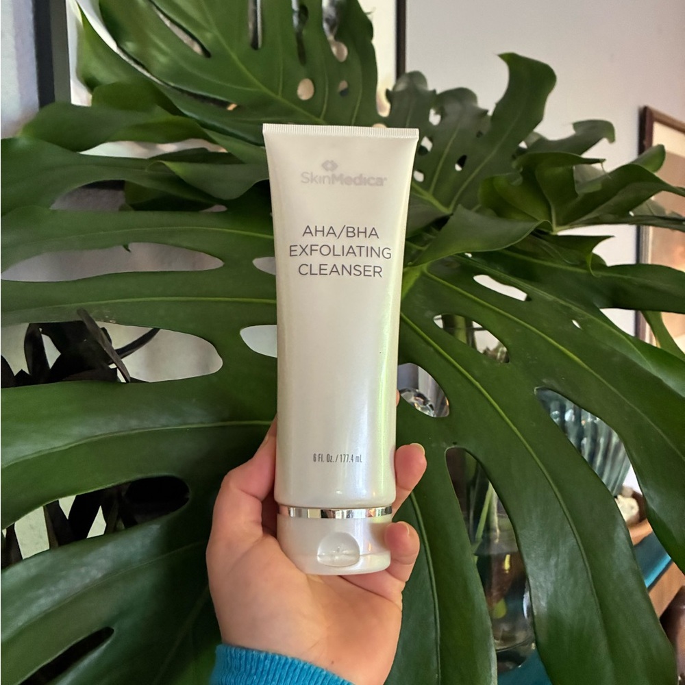 SkinMedica White Cleanser Exfoliant Skincare